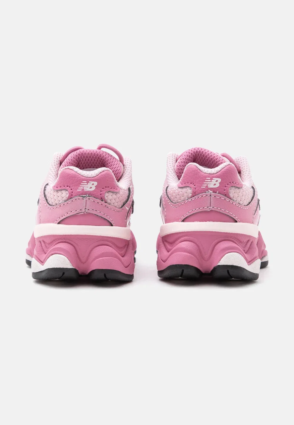 9060 унисекс - детская обувь New Balance, Pink Salt/Pink Eraser — фото 3