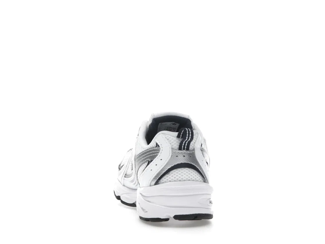 Детские кроссовки Lifestyle New Balance 530 Bungee, White/Natural Indigo/Silver Metallic — фото 4