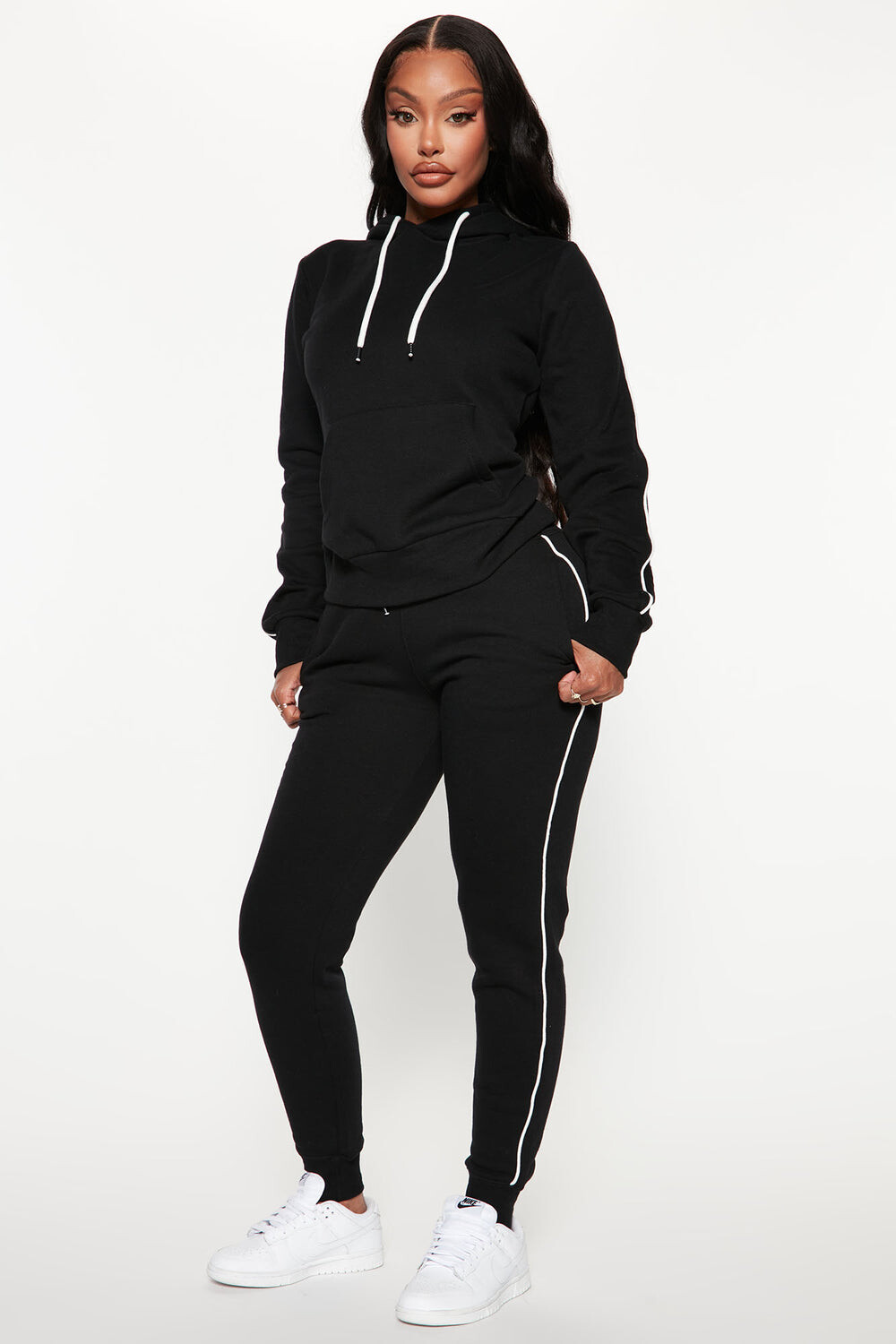 

Джоггеры Fashion Nova PA743, черный