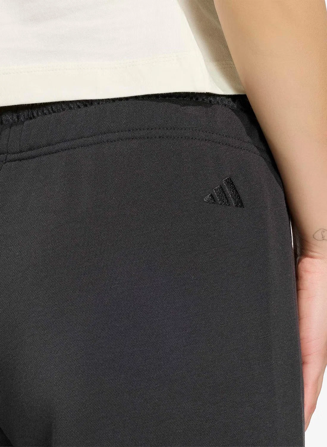 Брюки на шнурке с атласной отделкой Seasonal Essentials Adidas, черный — фото 4