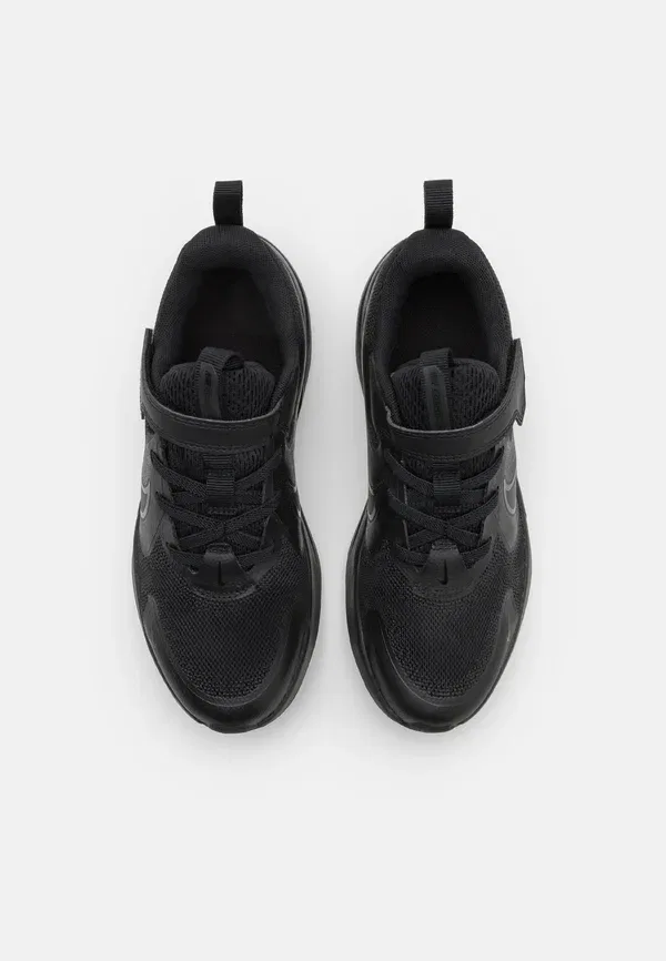 Кроссовки беговые Cosmic Runner Nike Performance black/anthracite, черный — фото 4