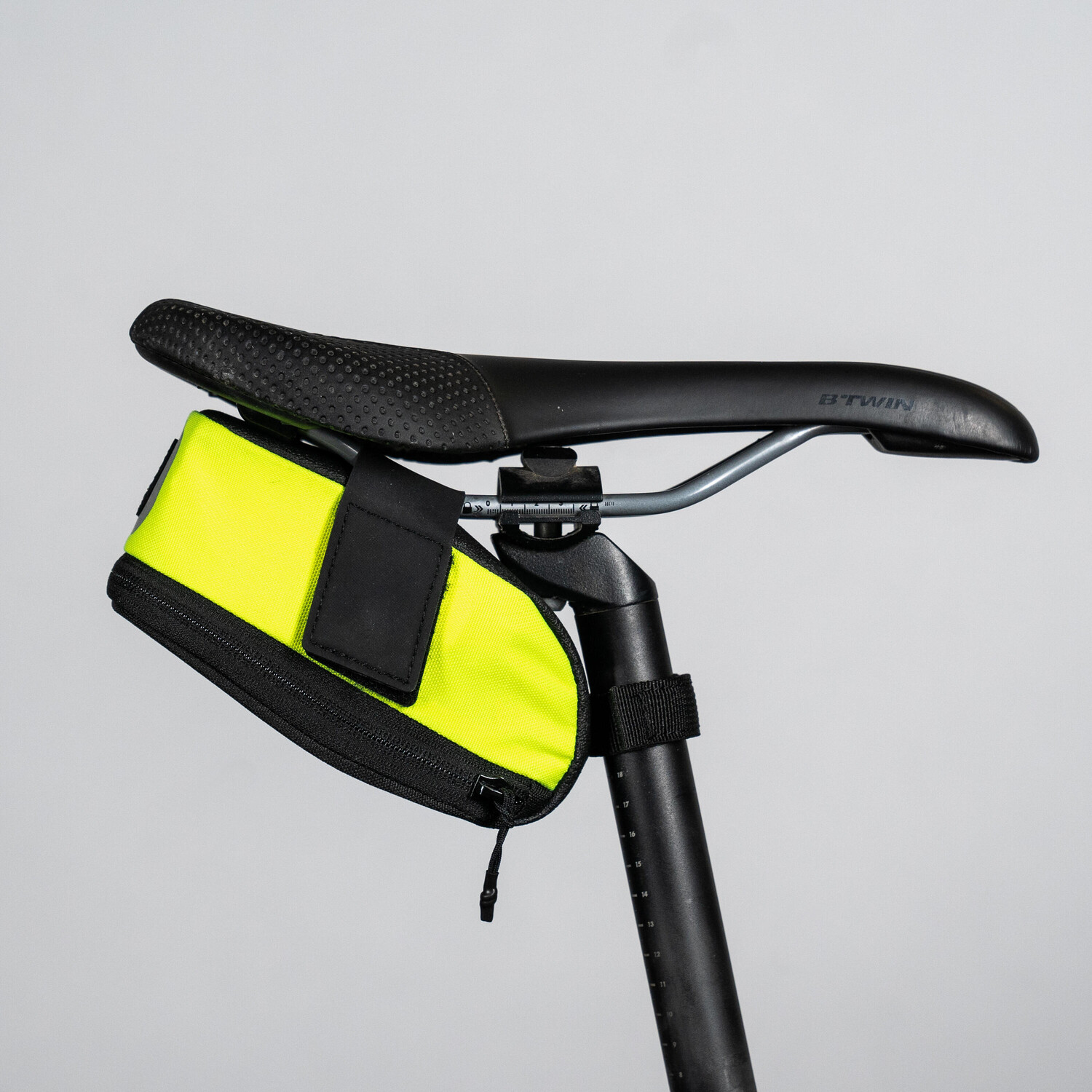 

Кофр Saddlebag M 0,6 л неоново-желтый RIVERSIDE, неоново-желтый