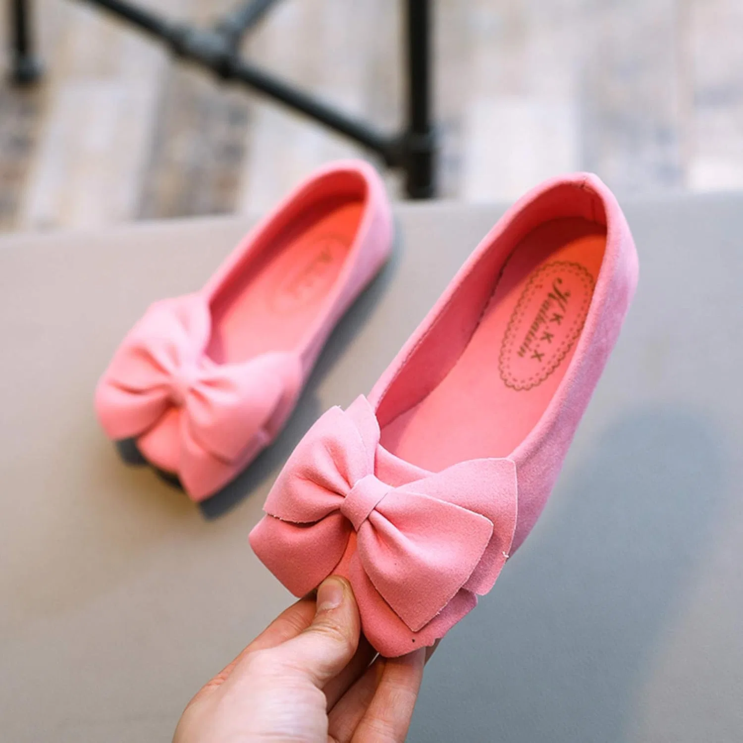 Детские балетки для девочек с бантом из замши, модель 2026, Pink — фото 4