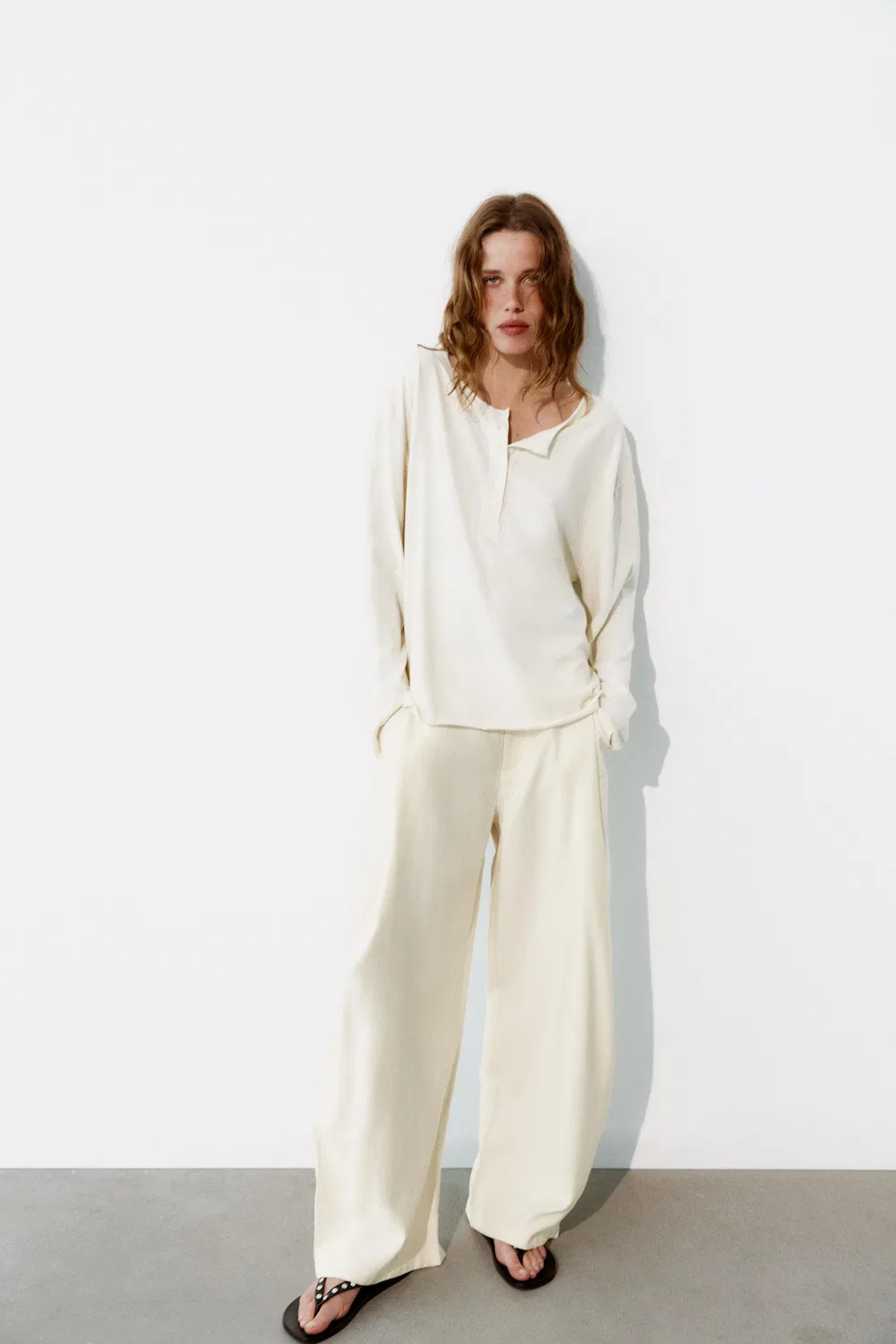 Широкие струящиеся брюки со складками ZARA, Ecru