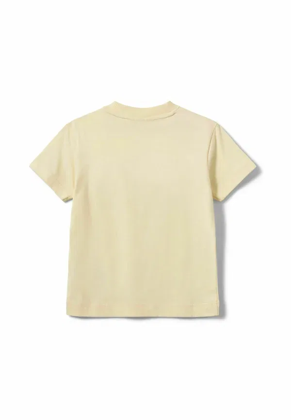 Футболка хлопковая basic t-shirt Sofie Schnoor, Butter Yellow, желтый — фото 2