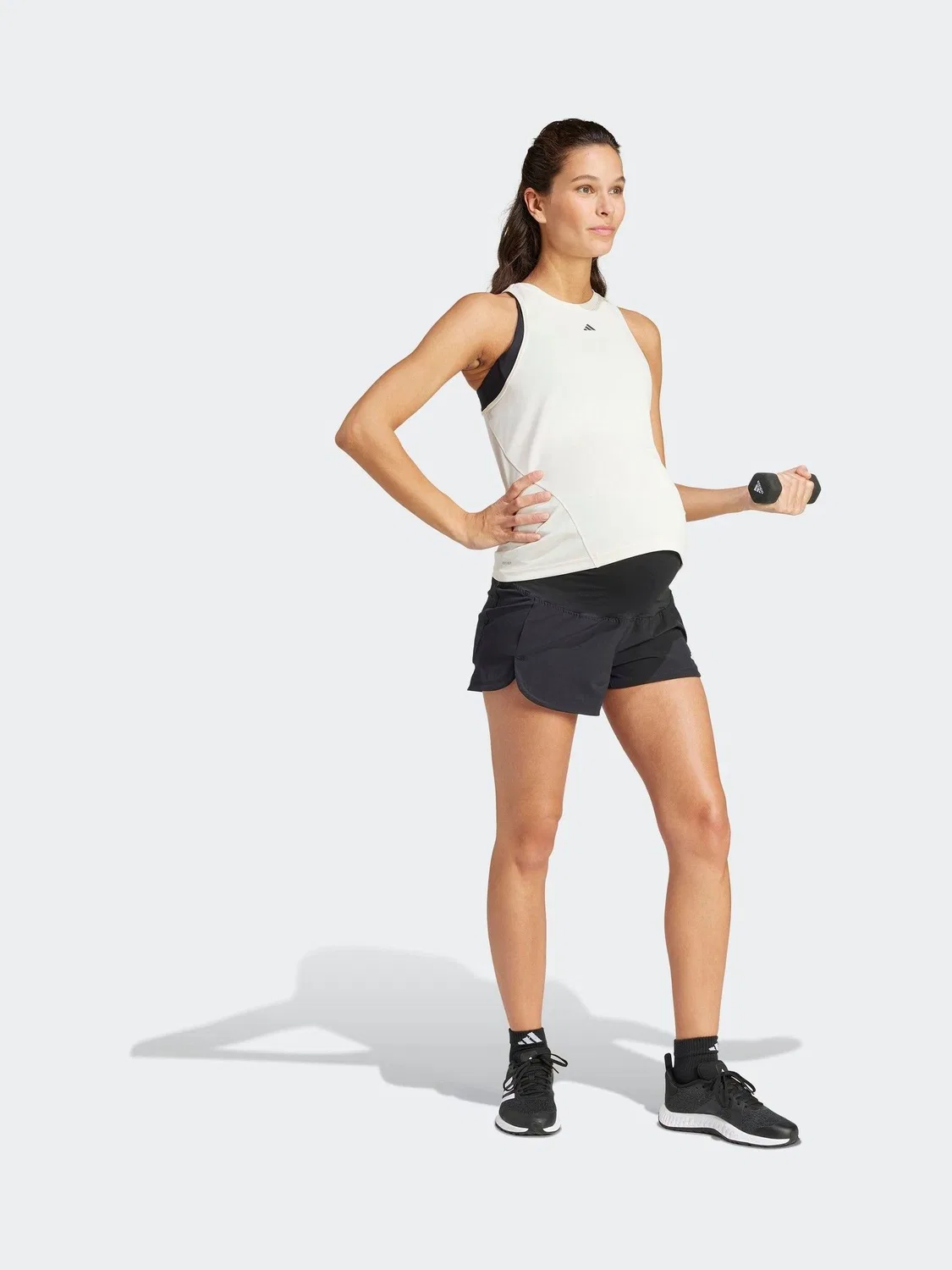 Шорты для беременных тренировочные Pacer Woven Stretch adidas, черно-белые — фото 3