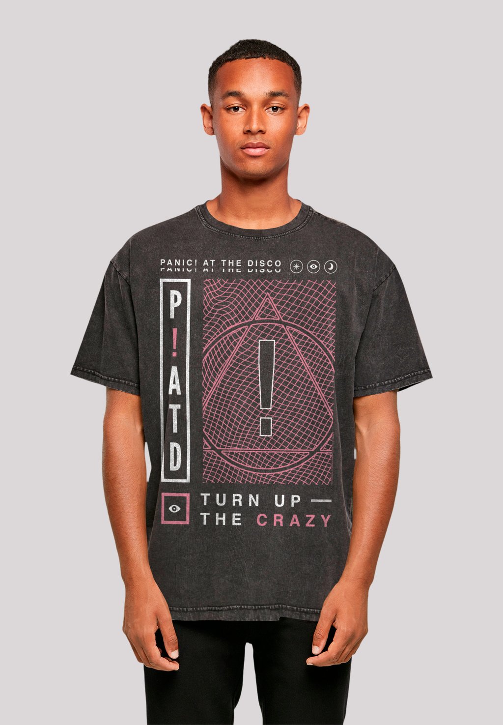 

Футболка с принтом PANIC AT THE DISCO TURN UP THE CRAZY F4NT4STIC, черный
