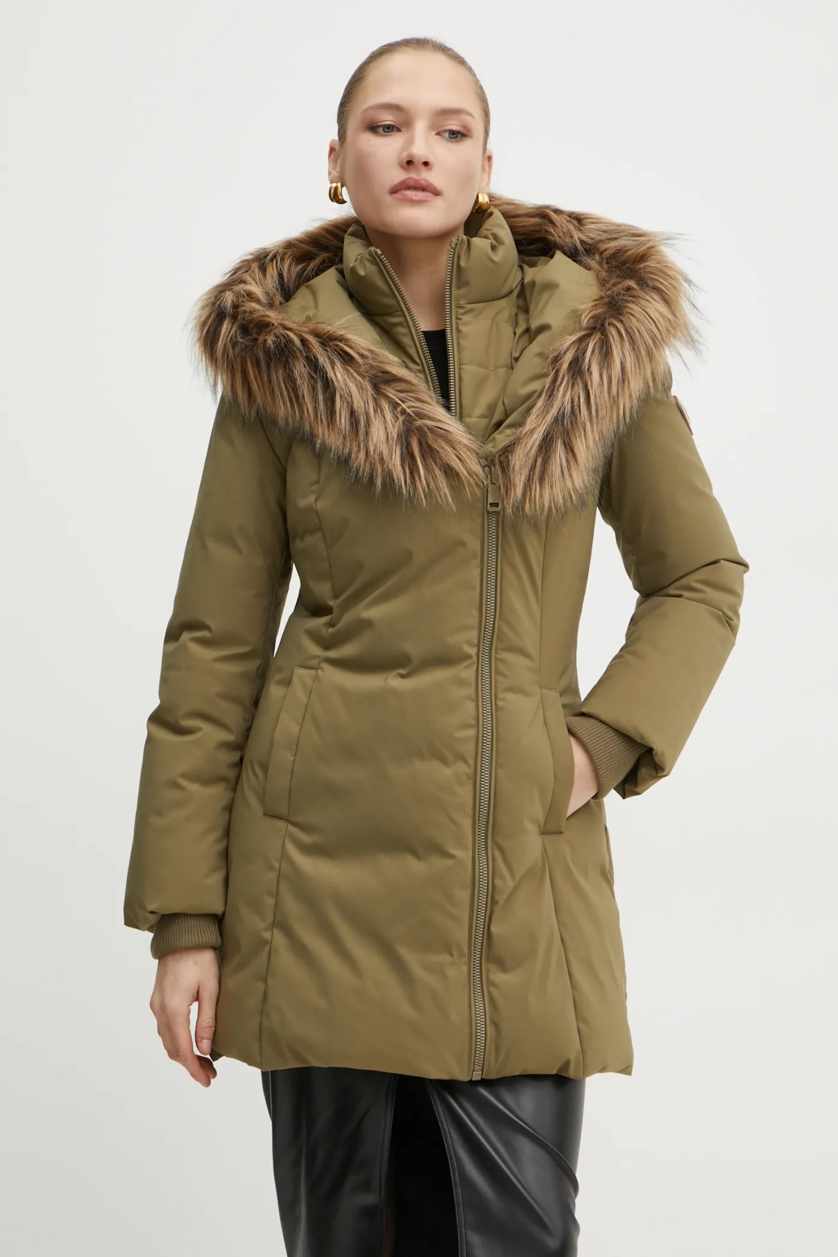 

СИЛЬВИЯ куртка Guess, зеленый