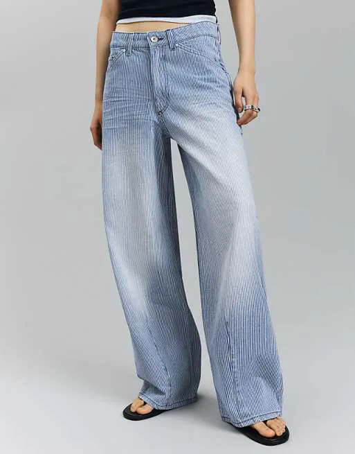 

Джинсы в полоску с низкой посадкой и широкими штанинами Bershka синего цвета