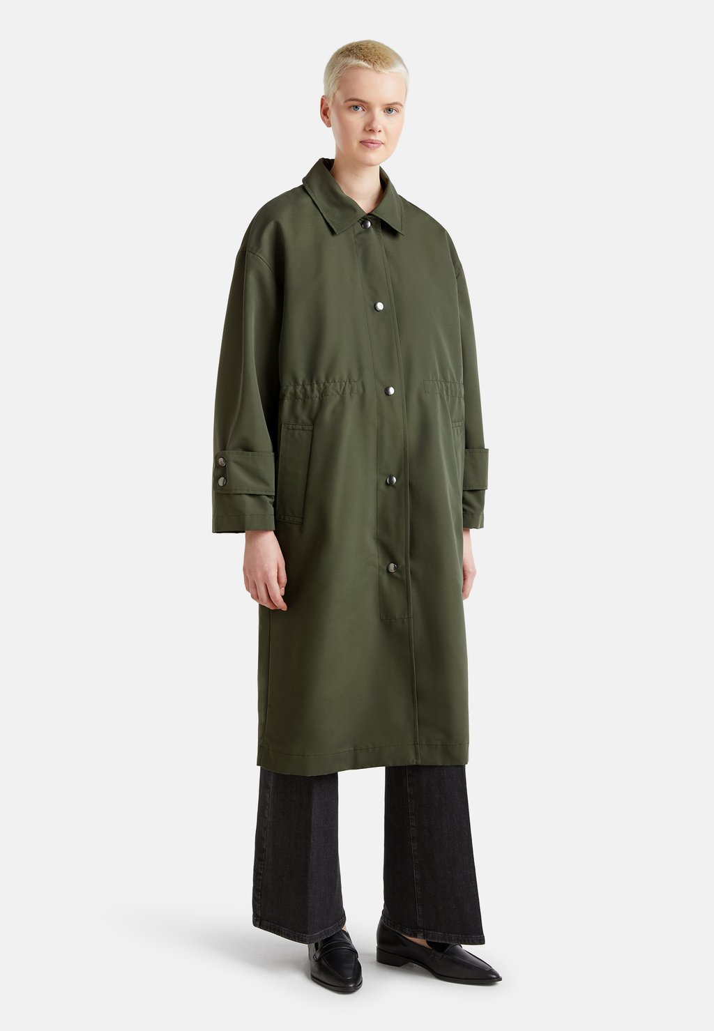 

Классическое пальто United Colors of Benetton, зеленый
