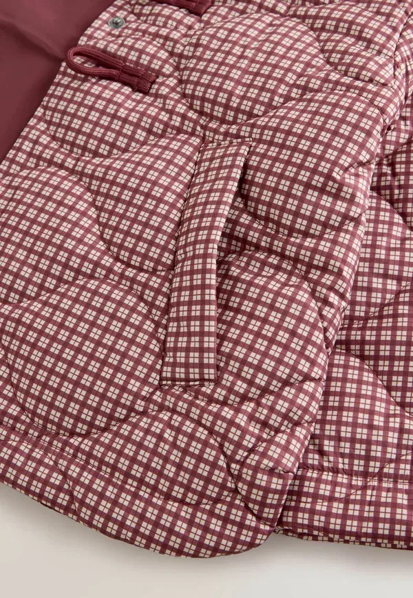 Куртка утепленная Regular fit - shower resistant frill collar quilted jacket Next burgundy check, бордовый — фото 4