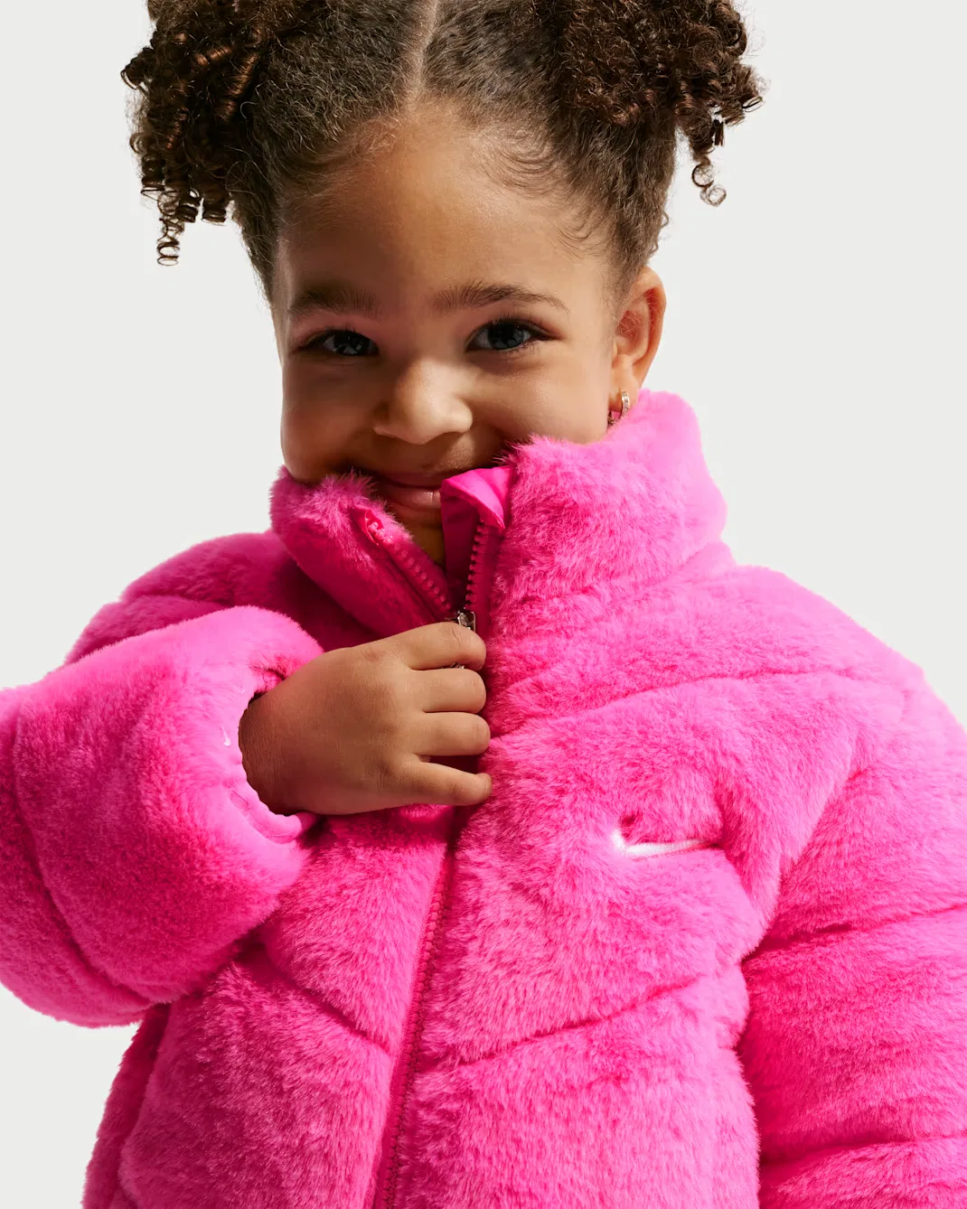 Детская стеганая куртка из искусственного меха Nike, Playful Pink — фото 3