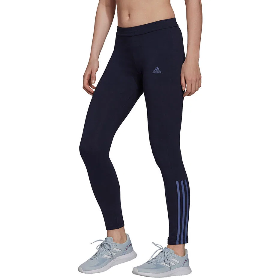 Женские леггинсы с длиной 7/8 Adidas Essentials Fitted 3-Stripes, Darkblau / Konigliches Lila / Violett — фото 2