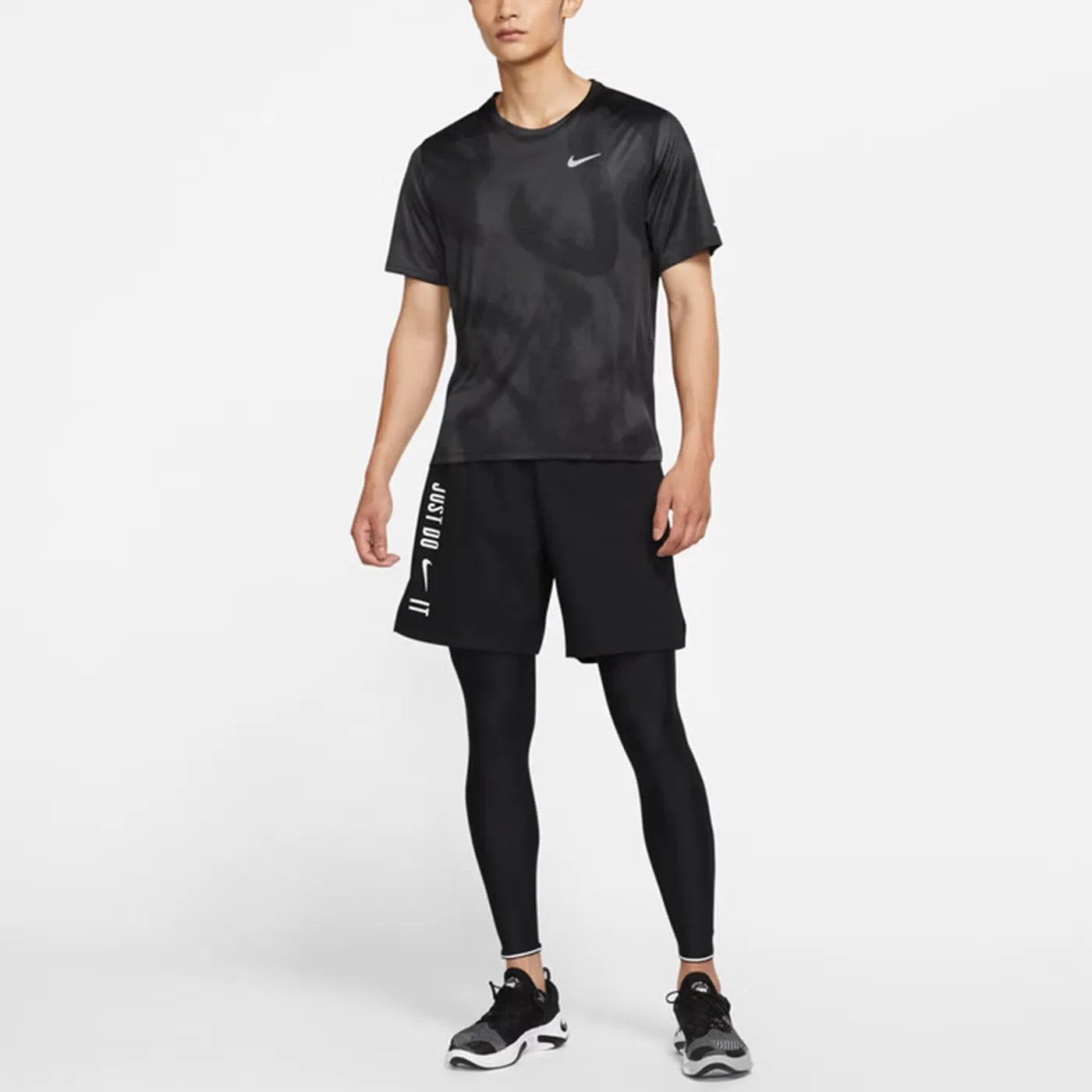 Футболка с принтом без рукавов Nike, черная — фото 3