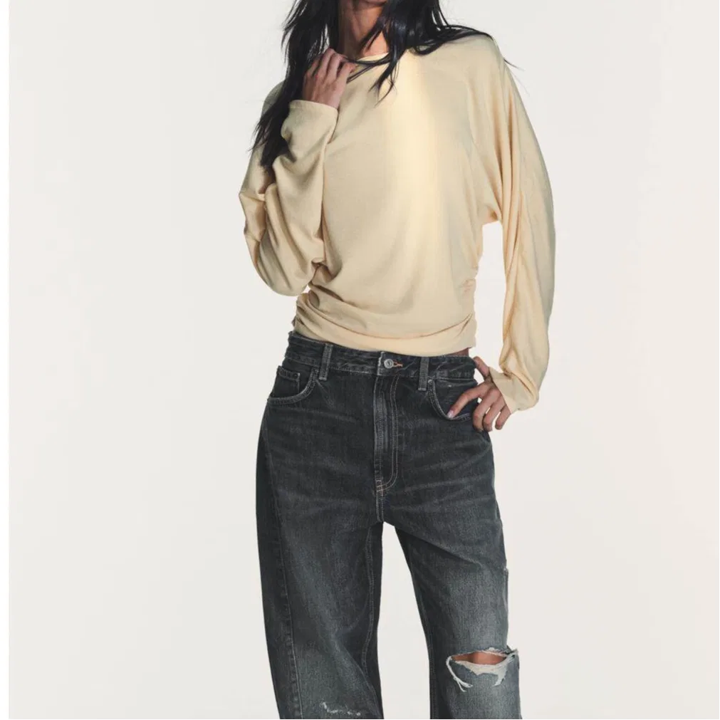 Женская футболка с круглым вырезом прямого кроя Cream ZARA — фото 3