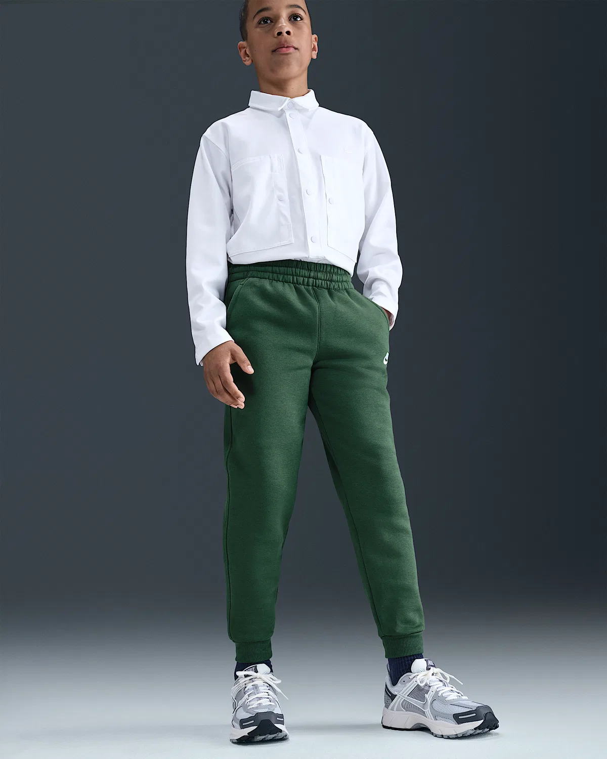 Джоггеры Nike Sportswear Club Fleece для старших детей, Fir/White — фото 2
