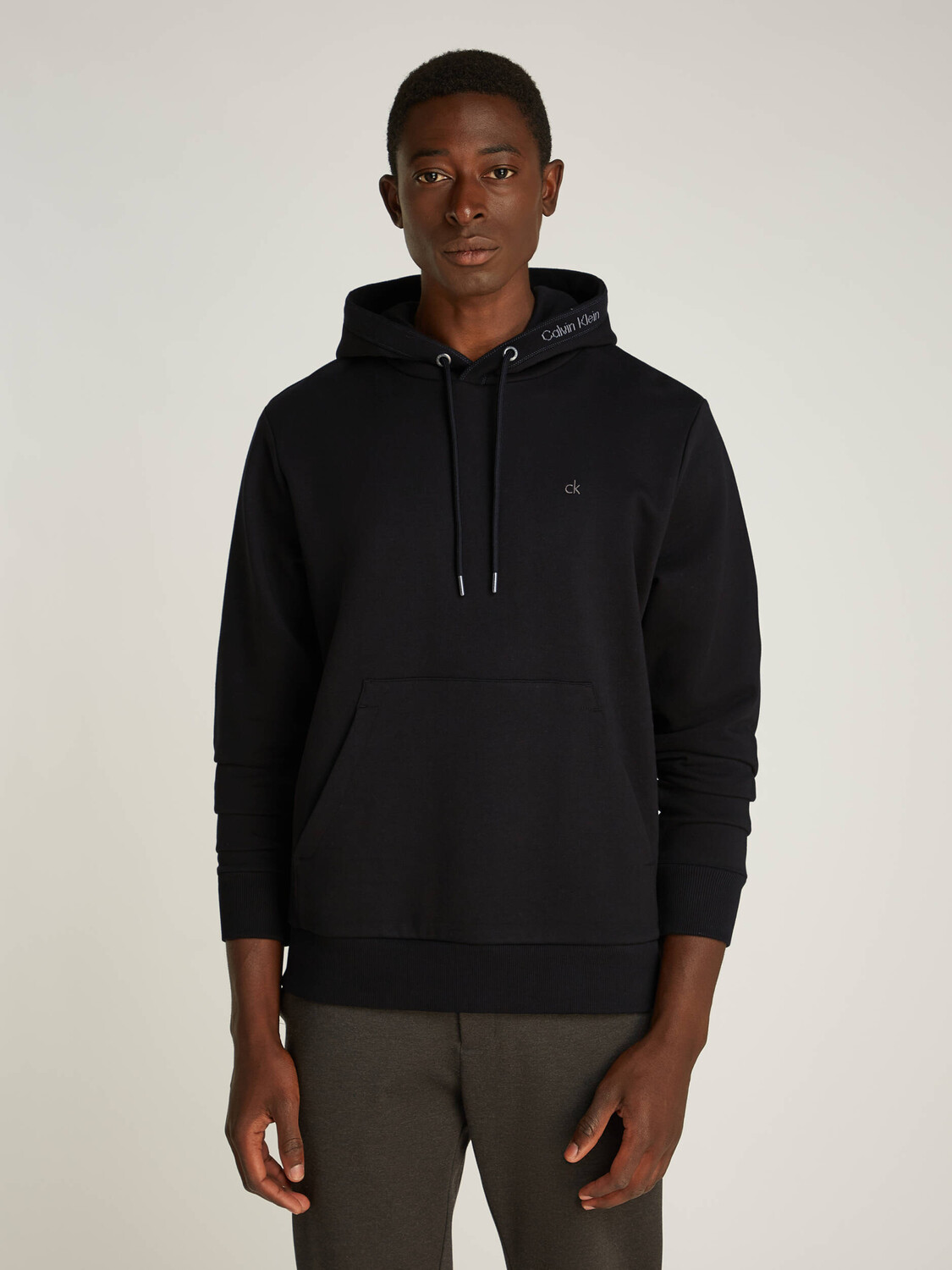 

Толстовка Calvin Klein Regular Fit, черный