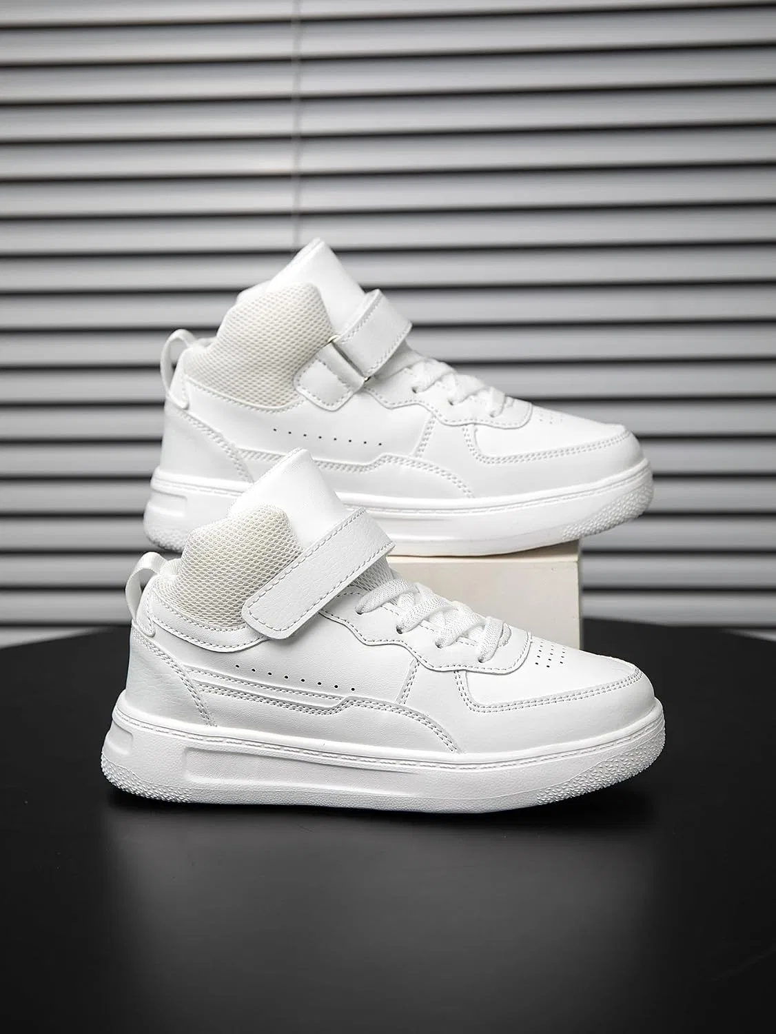 Детские кроссовки с кожаным верхом Sports Board Shoes JTTIO, Ivory — фото 4