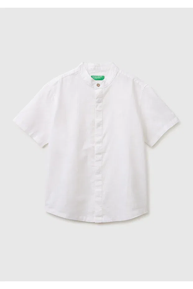 Детская рубашка для мальчиков с коротким рукавом Logo Embroidered Short Sleeve Mandarin Collar Shirt With Wooden Buttons United Colors Of Benetton, Ecru