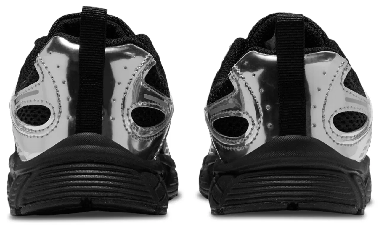 Детские кроссовки для мальчиков с дышащей сеткой Nike V5 RNR Shine, Black/Mtlc Silver — фото 3