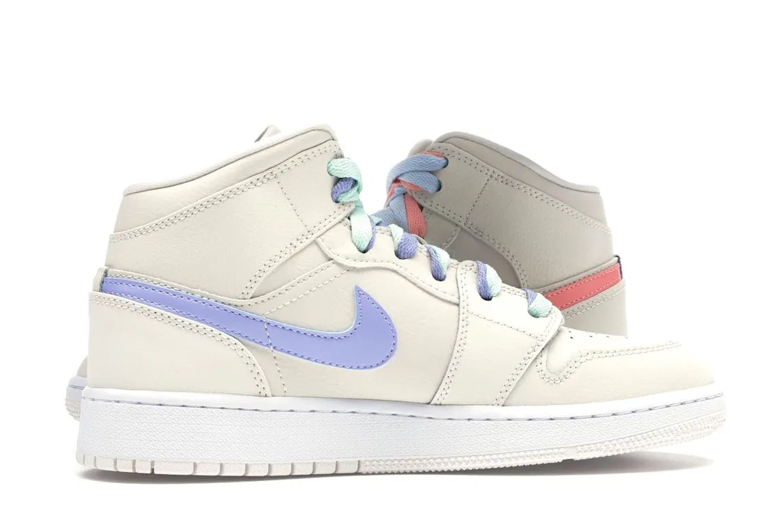 Детские кроссовки с цветными вставками Jordan 1 Mid Jordan, Phantom/Igloo-Purple Rise-Blue Tint — фото 3