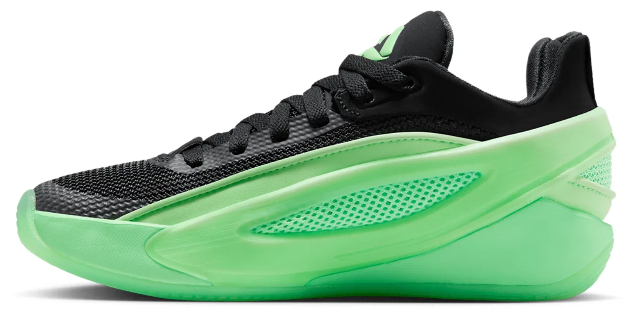 Кроссовки для мальчиков Luka 5 Low Jordan, цвет Black/Red/Green — фото 2