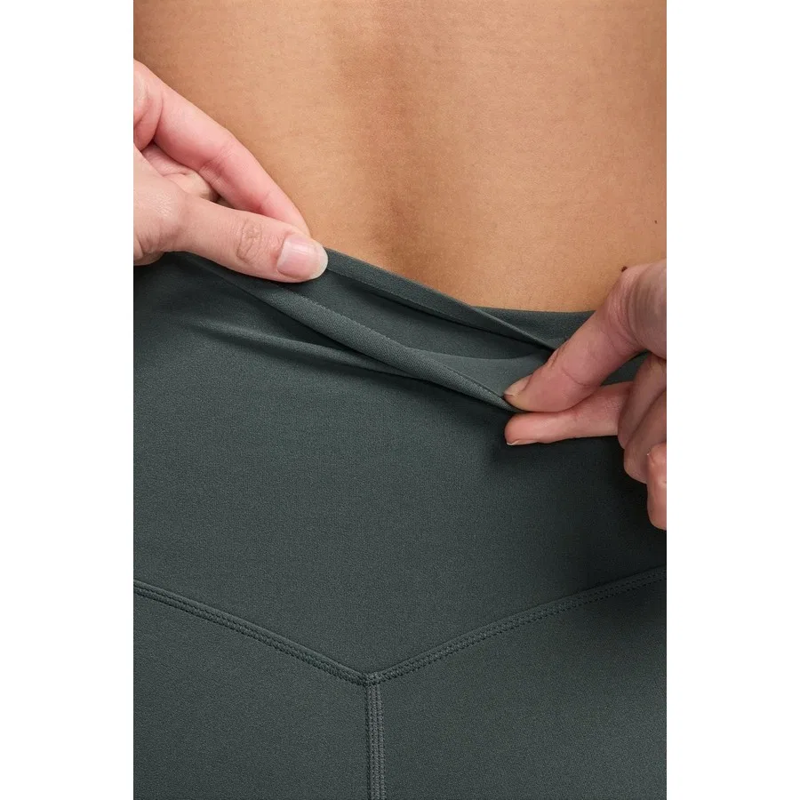 Женские тренировочные леггинсы 7/8 с высокой посадкой Nike Dri Fit Zenvy Gentle Support Infina Soft, Зеленый — фото 3
