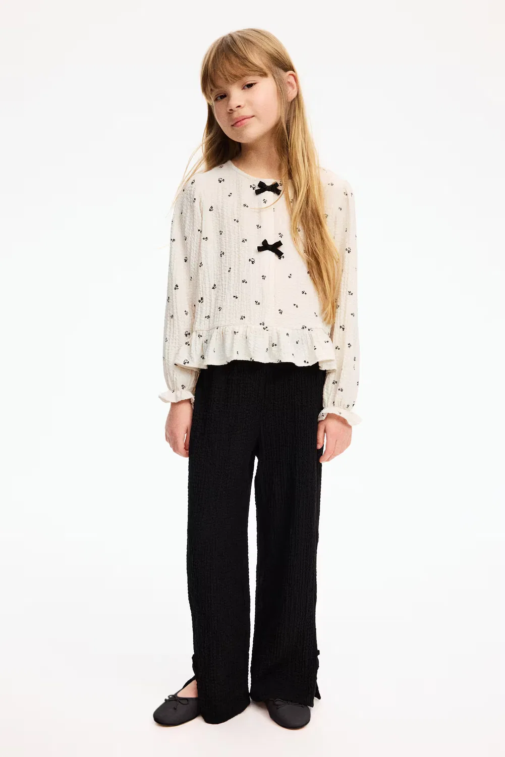 Комплект из двух предметов из жатой ткани с бантиками H&M, Hellbeige/Geblümt