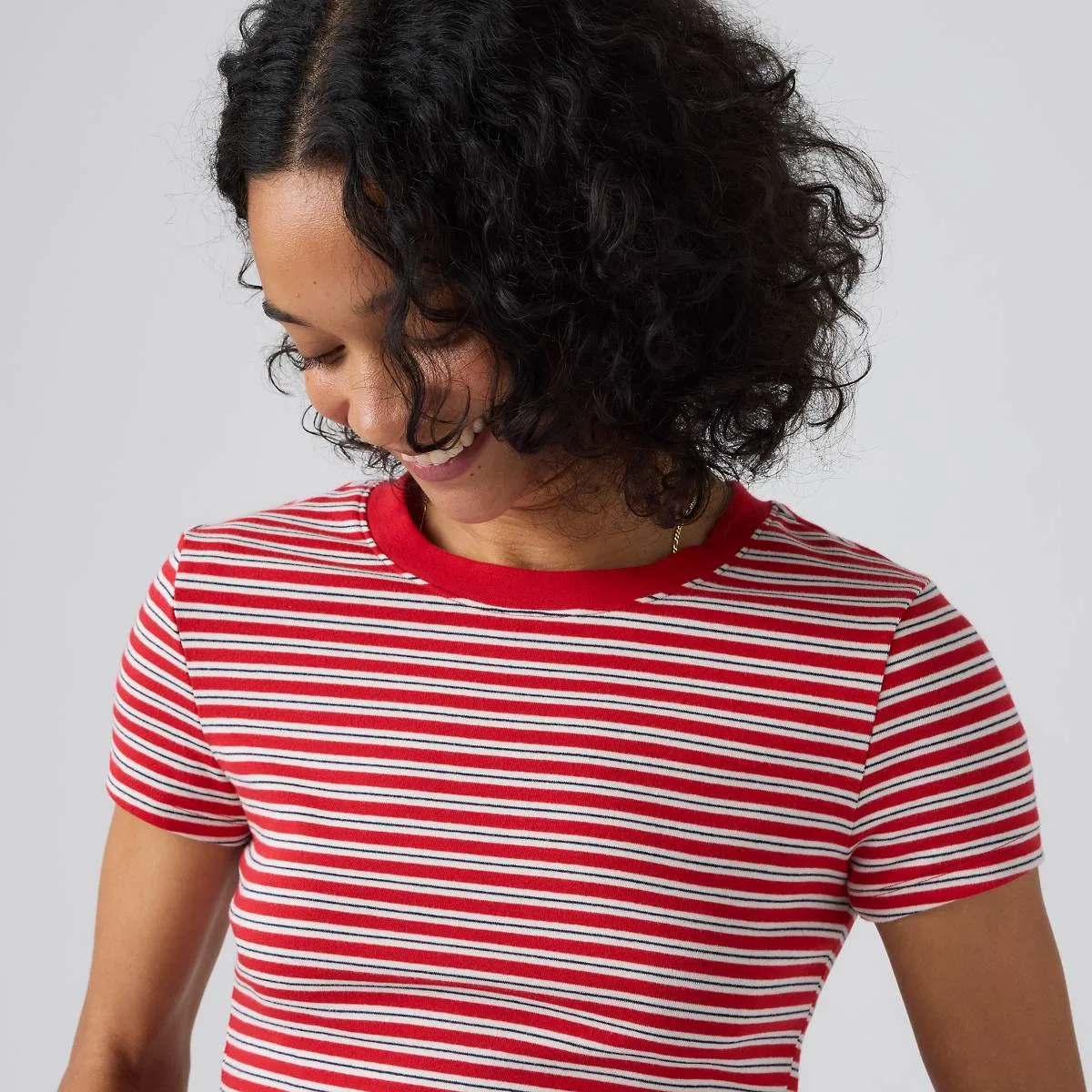 Незаменимая детская футболка Levi's, Bliss Stripe True Red - Red — фото 2
