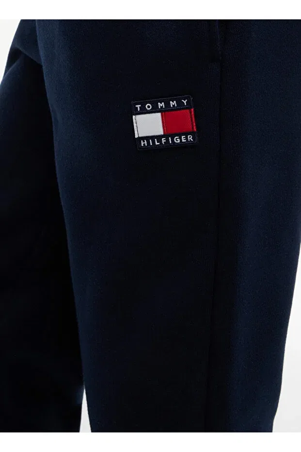 Детские спортивные штаны для мальчиков с широкой штаниной Heritage Flag Sweatpants Tommy Hilfiger, Dark Night Navy — фото 3