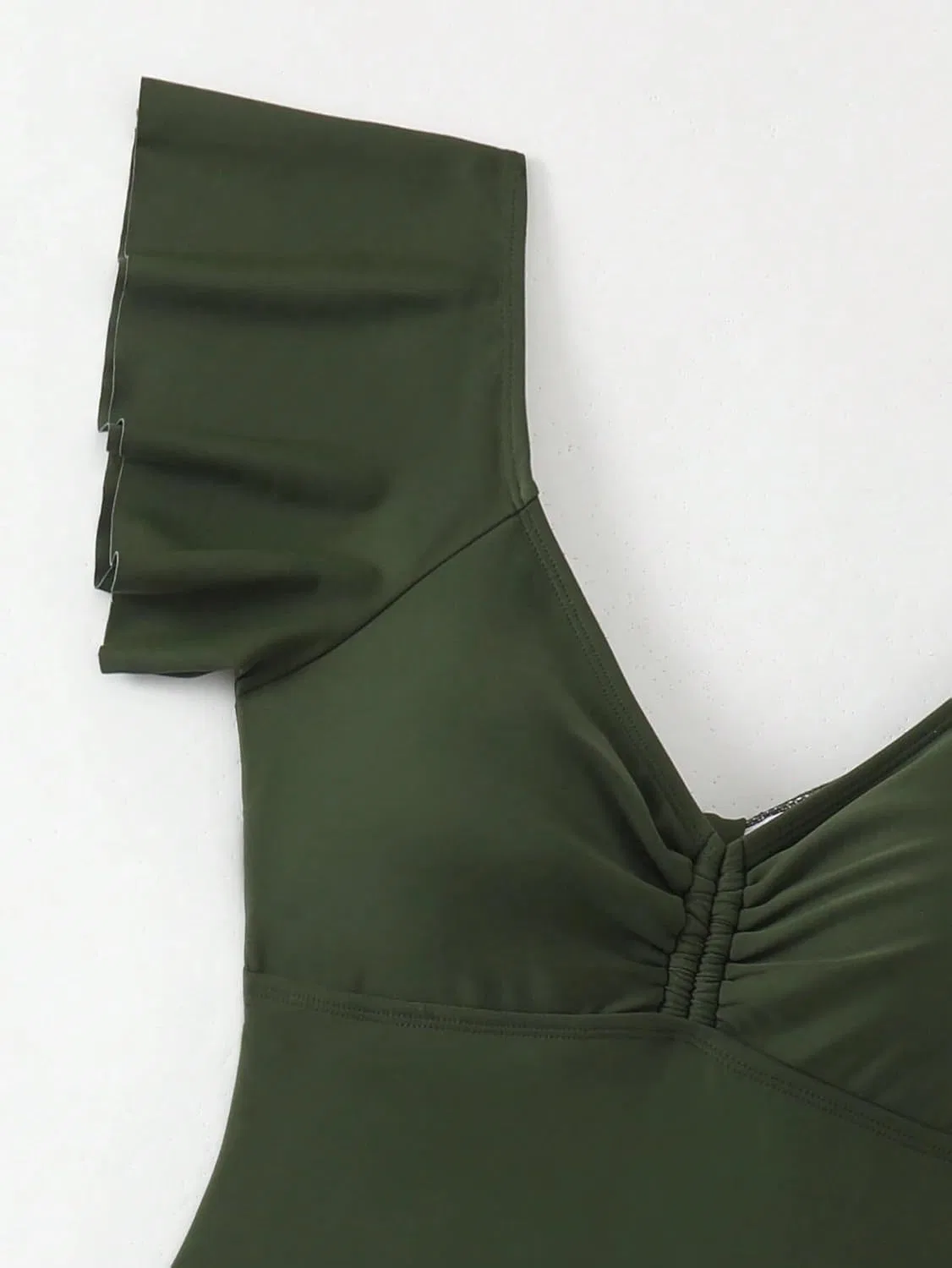 Женский цельнокроеный купальник с защипами и рюшами, Army Green — фото 4