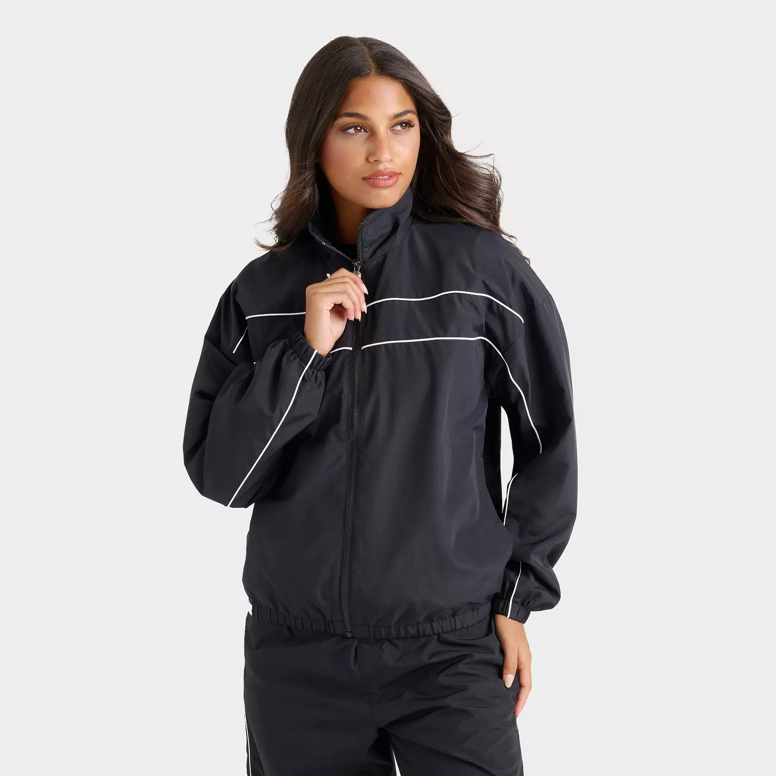 

Куртка Women's DAILYSZN Weather-Resistant Piped Woven Full-Zip, черный