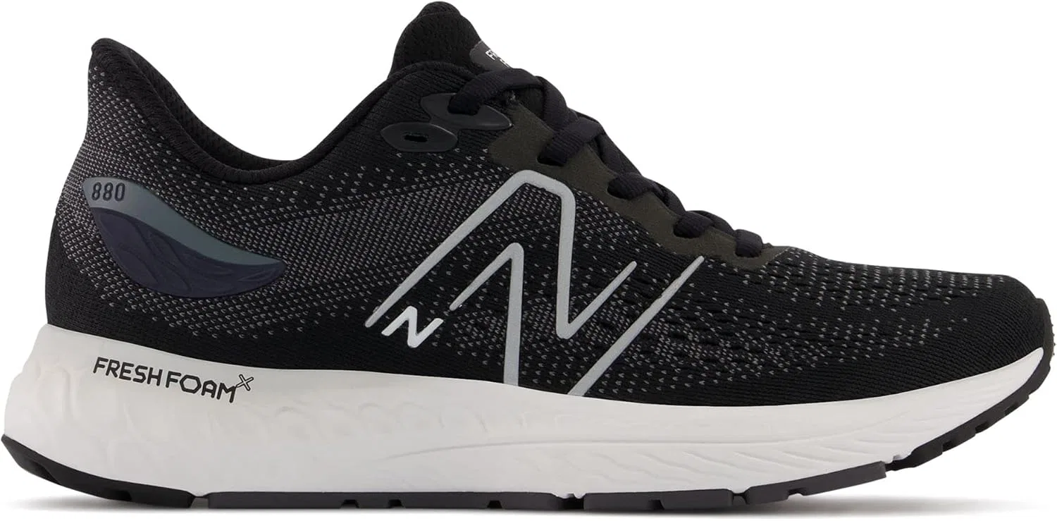 Детские кроссовки для мальчиков 880 V12 New Balance, Black/Spring Tide/Ocean Grey — фото 2