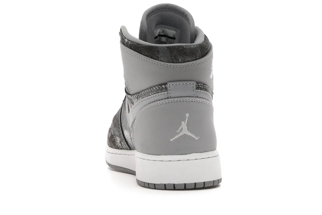 Детские кроссовки Lifestyle Jordan 1 Retro, Wolf Grey/Metallic Silver/White — фото 4