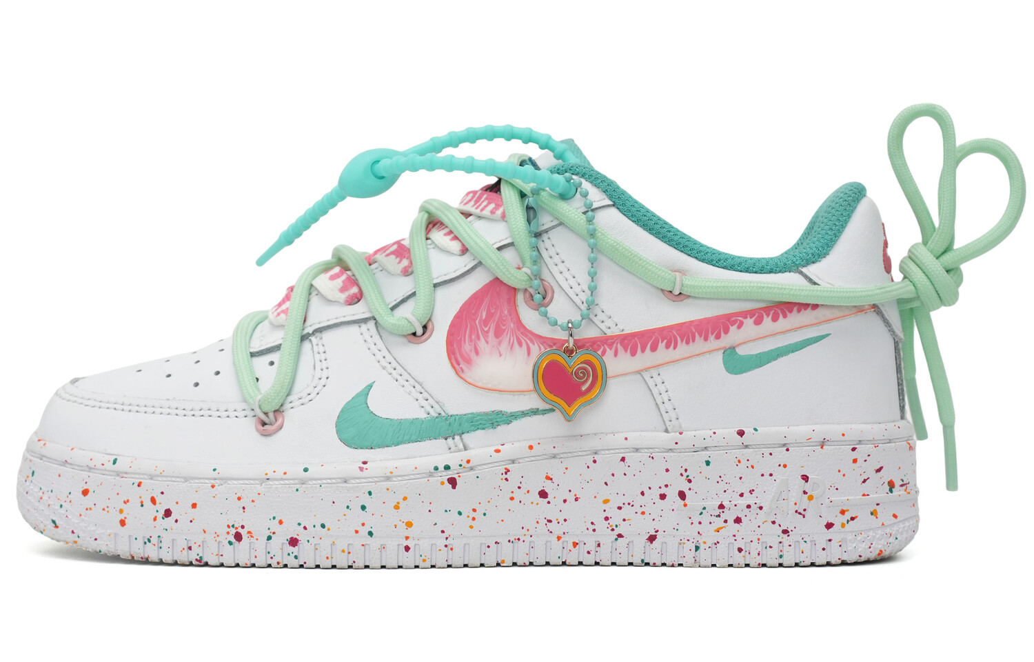 

Женские кроссовки для скейтбординга Nike Air Force 1, White