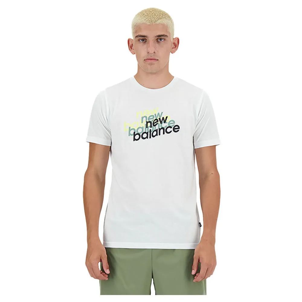 

Футболка New Balance Sport Essentials Heathertech Graphic, белый