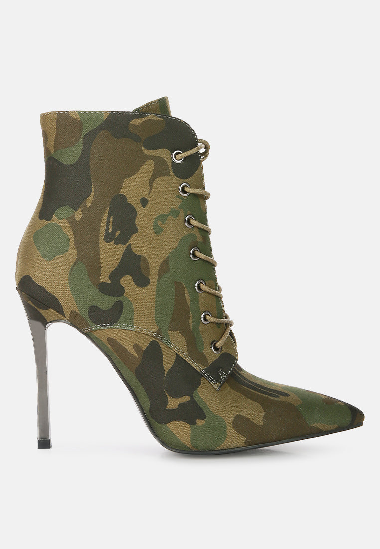 Ботильоны на высоком каблуке из бархата bornsta London Rag, цвет camo