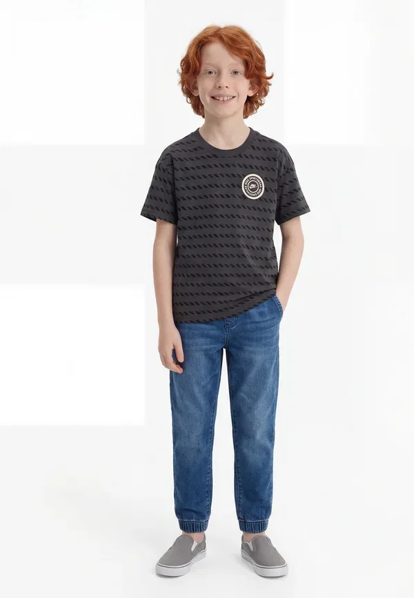 Футболка хлопковая Tee stripe Nike Sportswear, smoke grey, серый