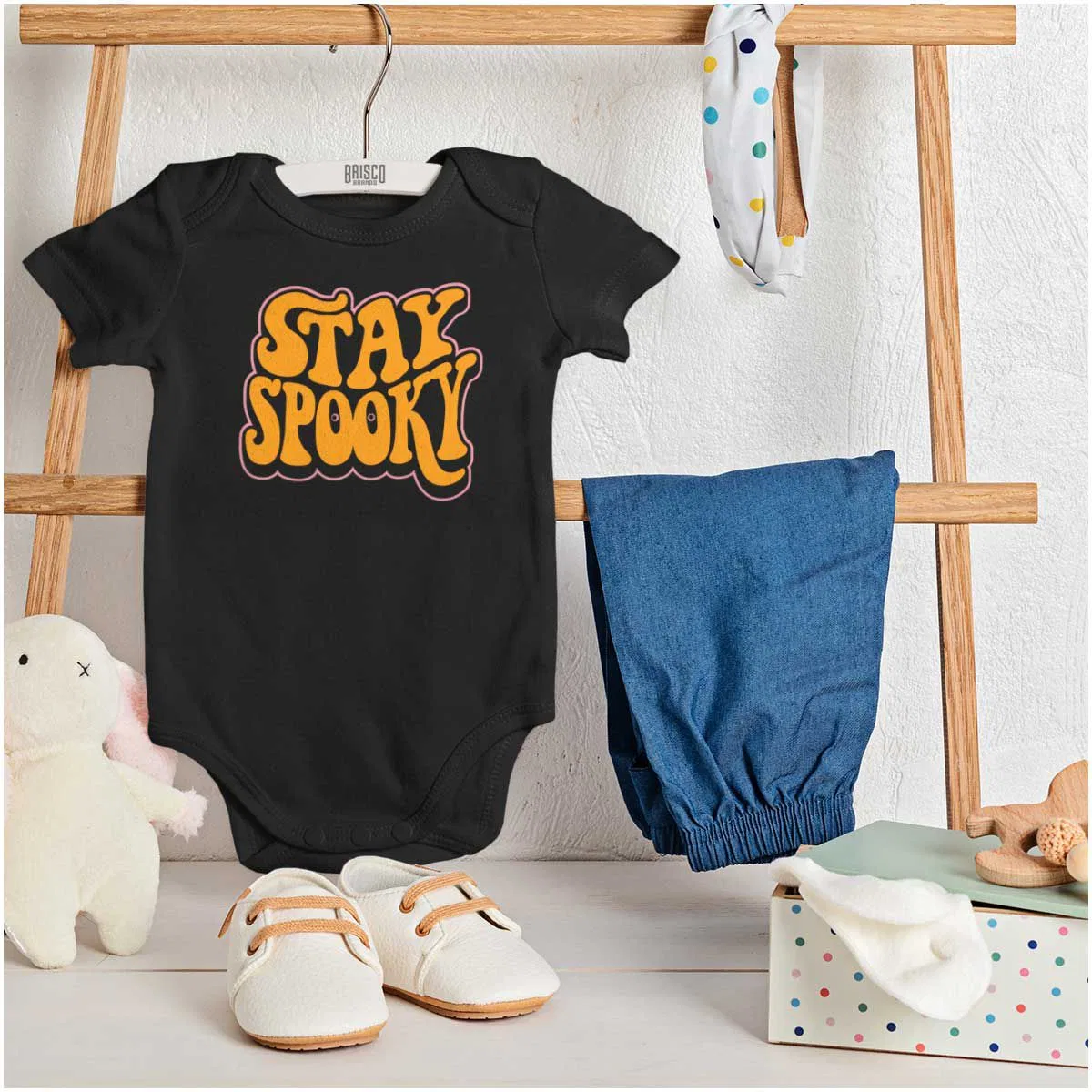 Детский боди-комбинезон с принтом Groovy Halloween Saying Trick Or Treat Baby Romper Boys or Girls Brisco Brands, Black — фото 3