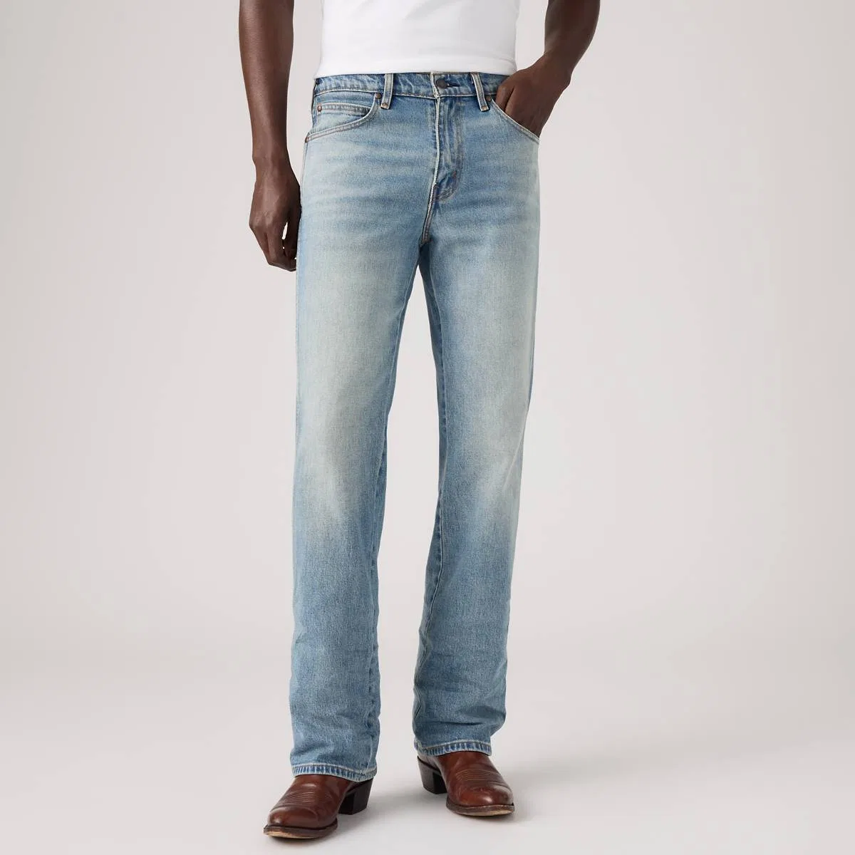 Мужские джинсы в стиле вестерн 507, узкие, расклешенные Levi's, Running Early - Light Wash — фото 2