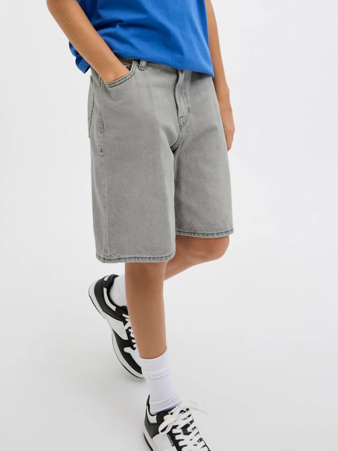 Шорты джинсовые свободного кроя Tony JACK & JONES JUNIOR, серый — фото 3
