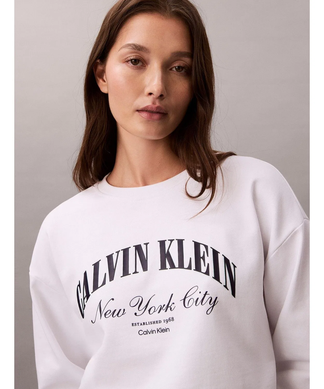 Женский свитшот с длинным рукавоми принтом Heritage Classic Regular Graphic Calvin Klein, Белый — фото 2