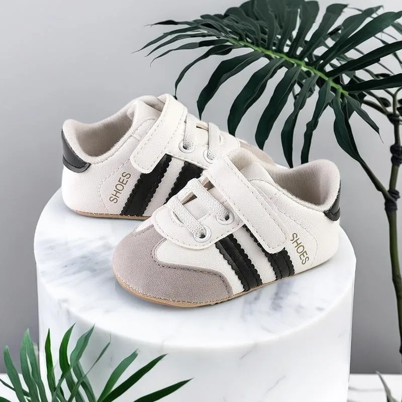 Детские кроссовки из экокожи с резиновой подошвой TsQiiane, Black — фото 3