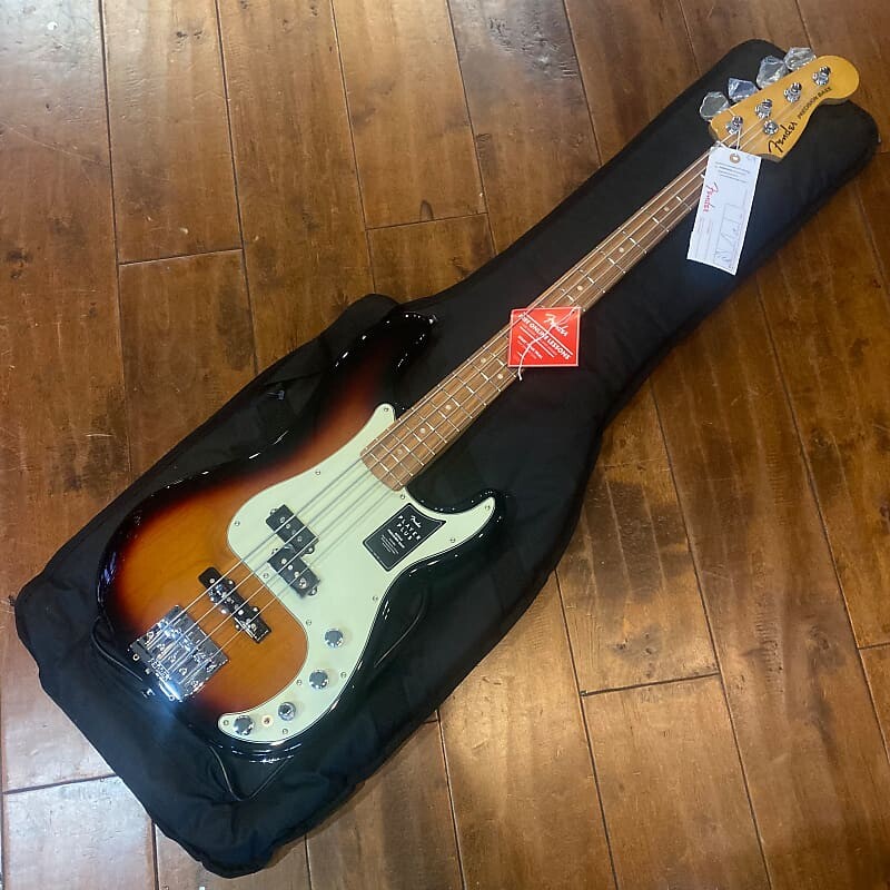 

Fender Player Plus Precision Bass PF Pau Ferro 2021 3-Color Sunburst MX21210893 Player Plus Precision Bass with Pau Ferro Fretboard