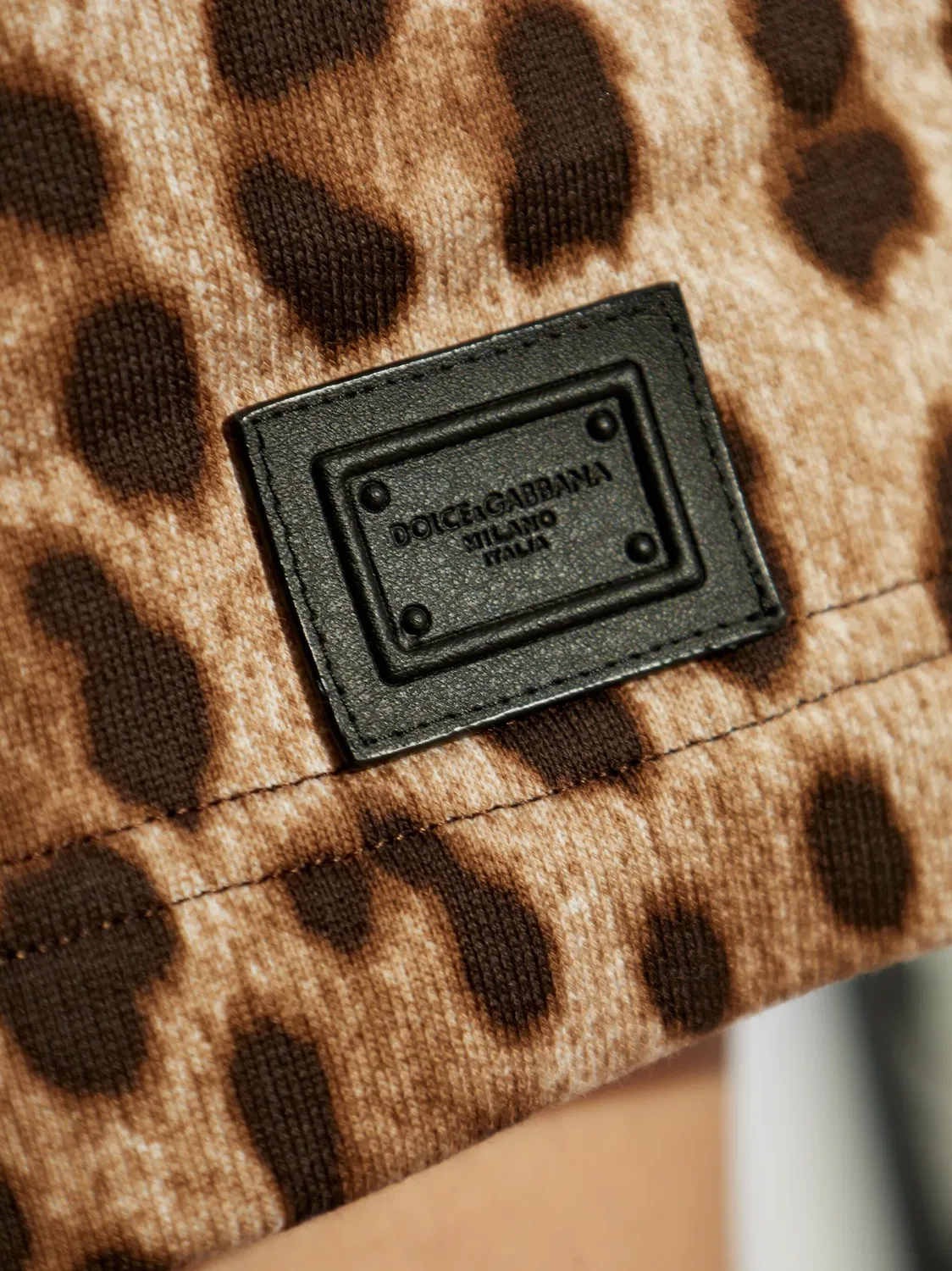 Dolce & Gabbana Коричневые шорты из хлопка — фото 2