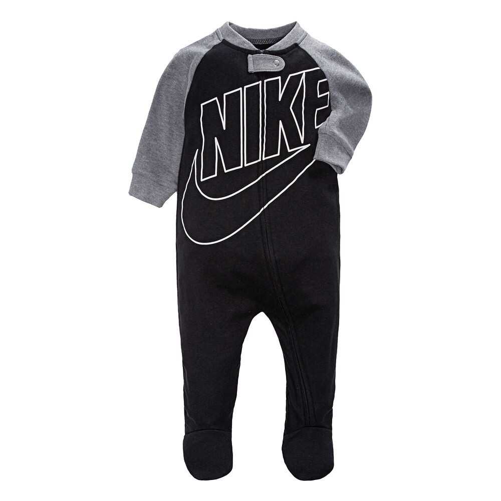

Черная цельная пижама для сна и игр для мальчика Nike Futura, черный