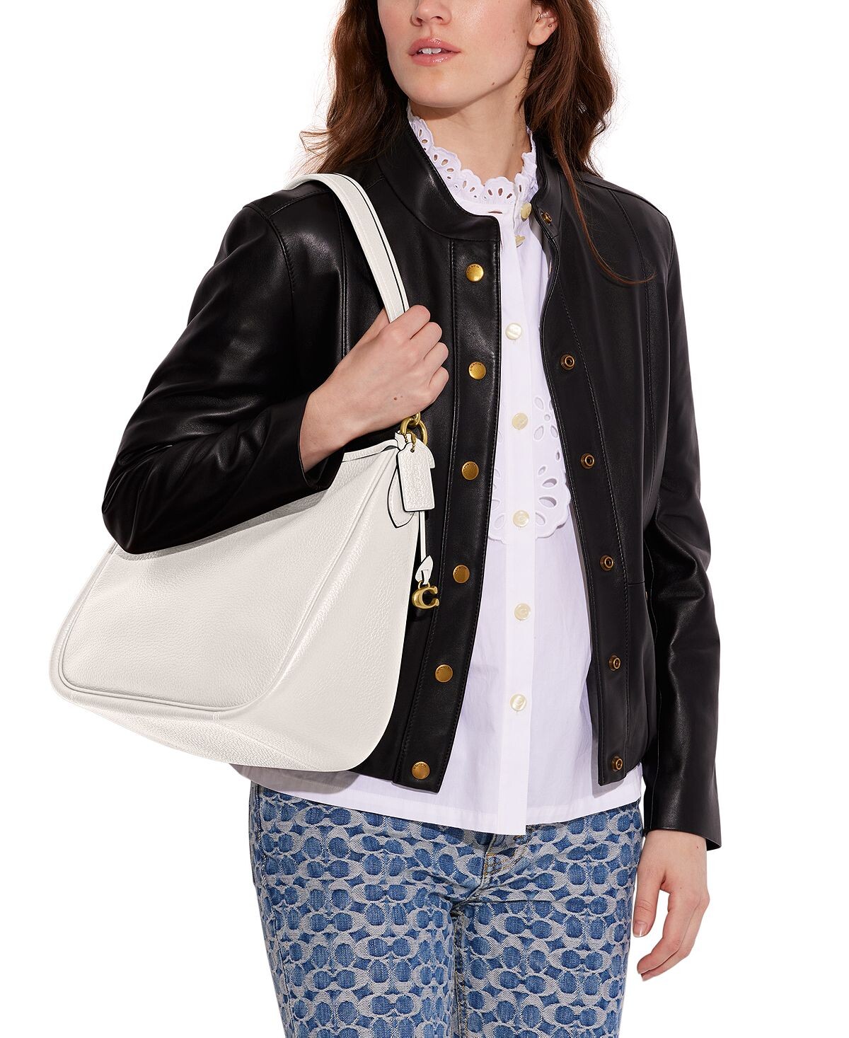 

Сумка COACH Soft Pebble Leather Cary Shoulder, белый