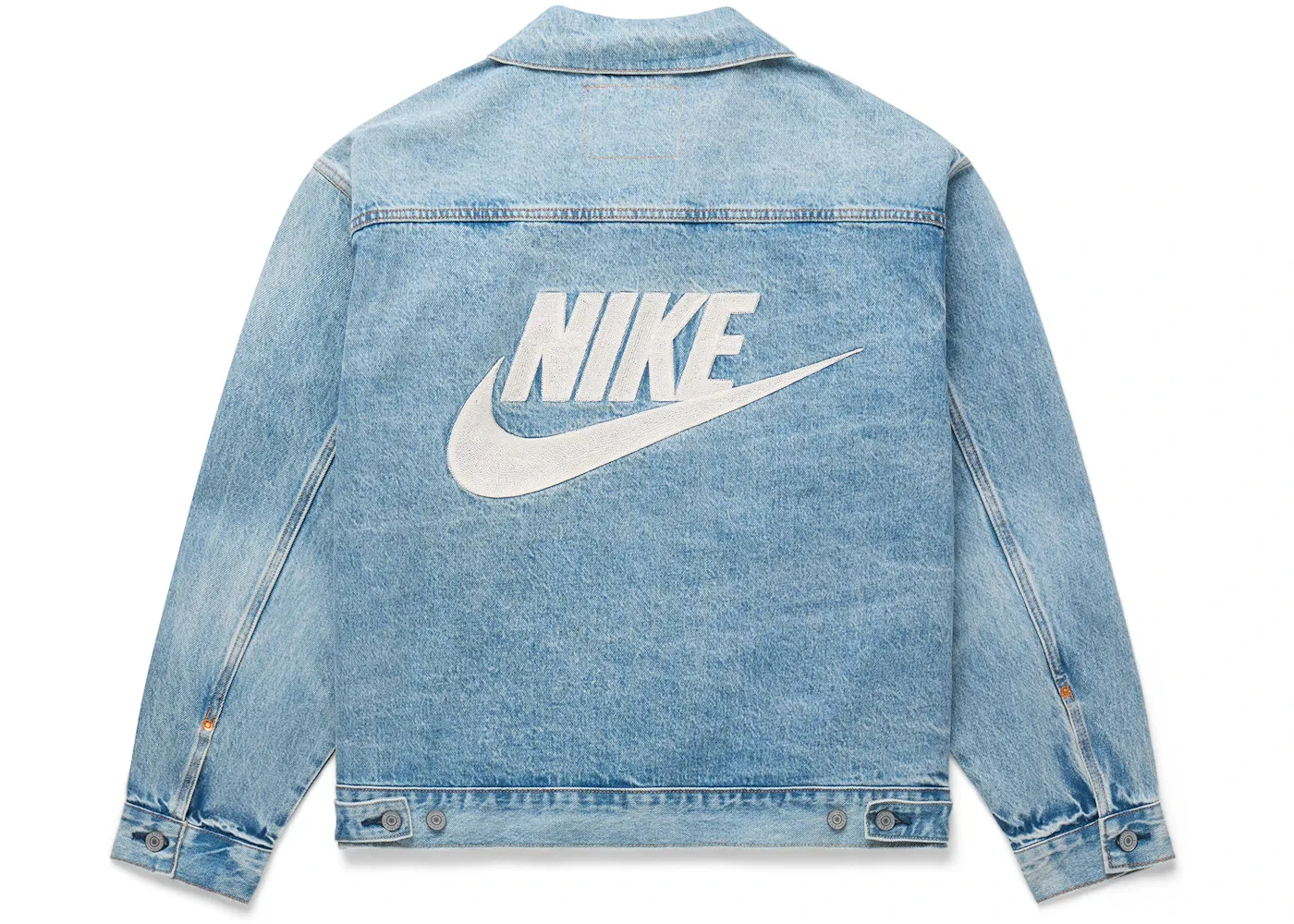 Мужская джинсовая куртка с немного свободным кроем Nike x Levis Trucker Jacket Denim, Denim — фото 2