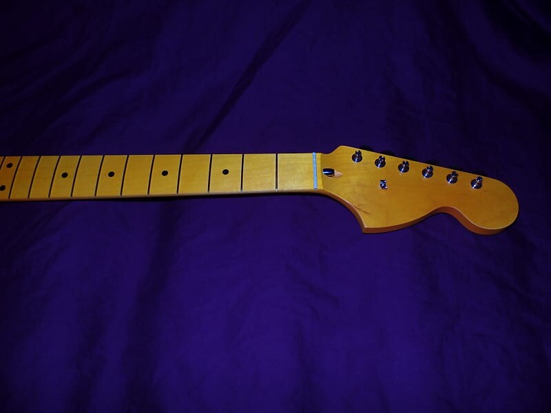 

21 лад 70-х Closet Classic vintage Stratocaster Allparts Fender Licensed Maple Neck Fender Licensed Stratocaster Neck