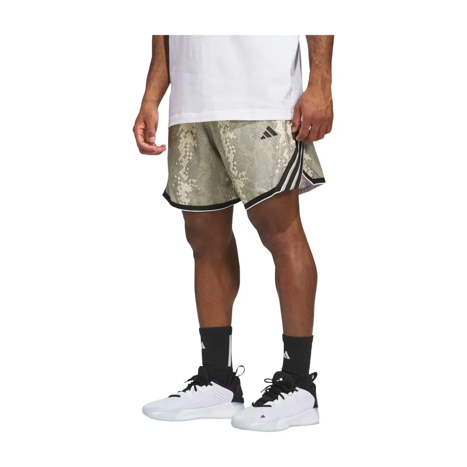 Мужские шорты с принтом Animal Print Модель Wonder Beige Adidas, белый — фото 4
